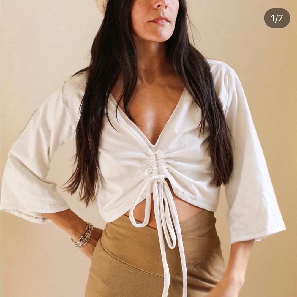 Sparrow Co Angel wing scrunch top